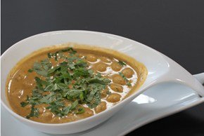 Gemixte Gemüsesuppe mit Nüsslisalat und Brätkügeli
