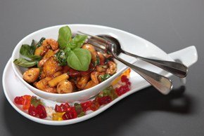 Mozzarella-Ananas-Wassermelone Salat