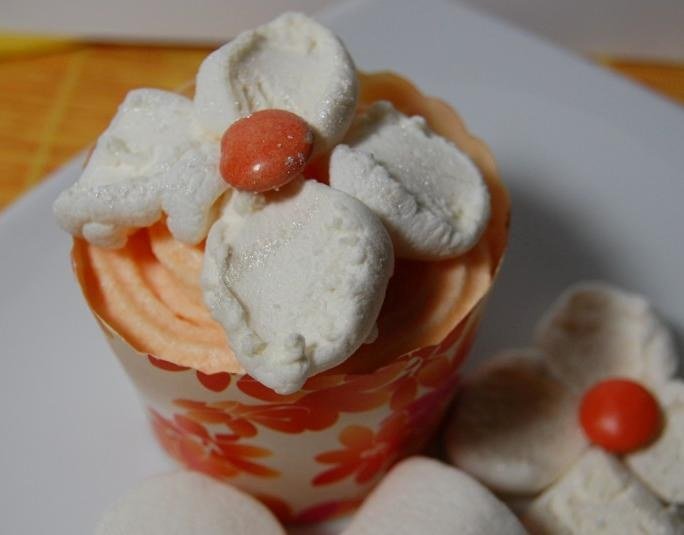 Orangen-Marshmallow Cupcake
