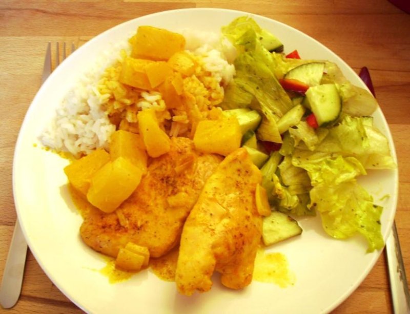 Putenmedaillons Curry-Ananas-Sauce