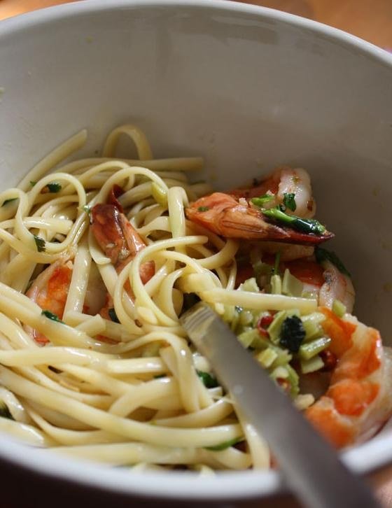 Linguine agli olio mit Scampis