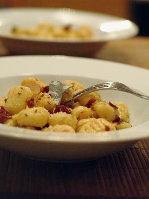 Selbstgemachte Kartoffelgnocchi mit Büffelbutter