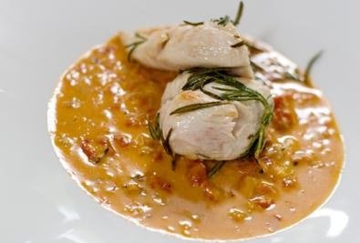 Gebratene Pouletbrüstchen an Gorgonzolasauce