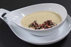 Gemüse-Griess Suppe (für alle mit Schluckbeschwerden)