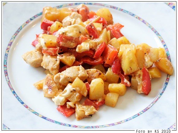 Kartoffel-Hähnchen-Pfanne mit Feta