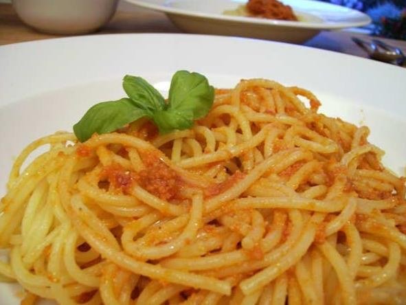 Nudeln mit Tomatenpesto