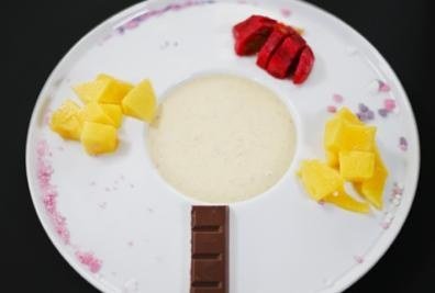 Mandelcrème mit Mango und Kaktusfeigen