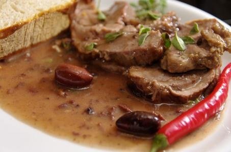 Lammbraten mit Oliven