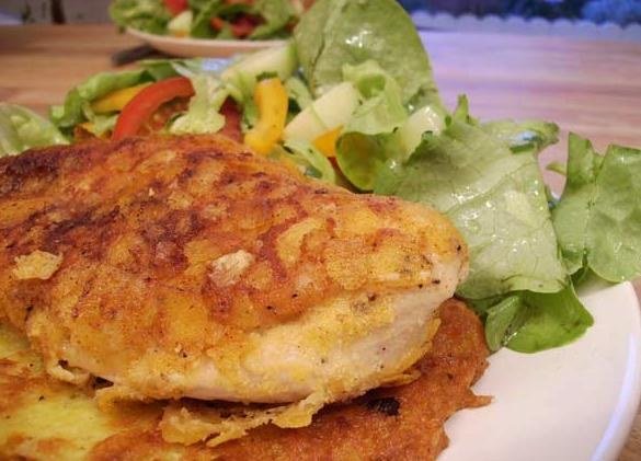 Hähnchenbrust in Paprika-Chips-Panade
