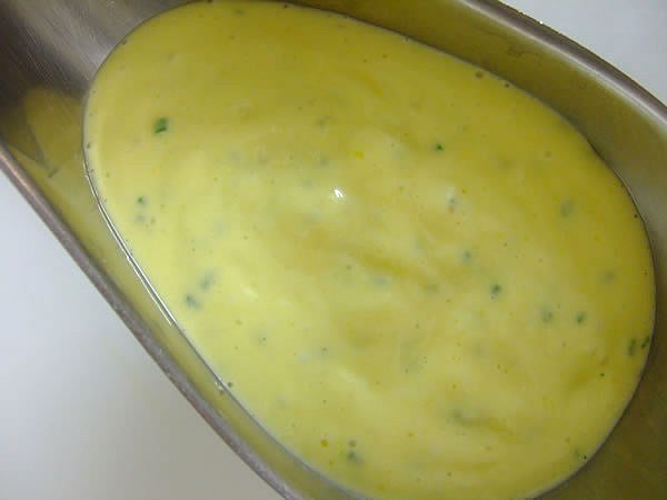 Bozner Eiersauce