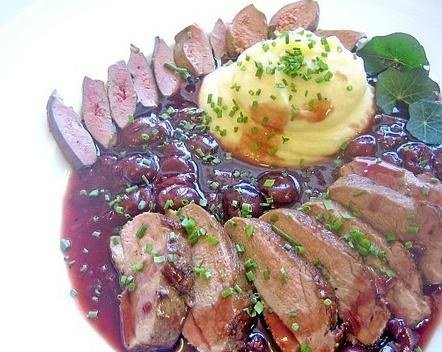 Barbarie - Entenbrust mit Portwein - Kirsch Sauce